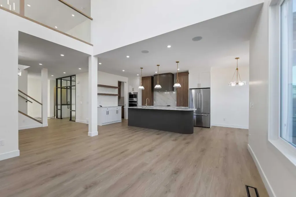 59 Walcrest View Calgary AB T2X 4G3