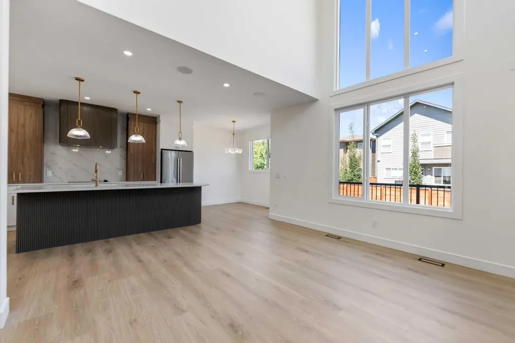 59 Walcrest View Calgary AB T2X 4G3