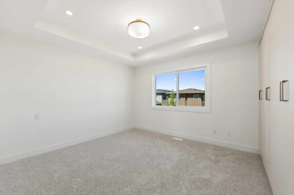 59 Walcrest View Calgary AB T2X 4G3