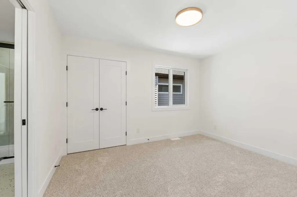 59 Walcrest View Calgary AB T2X 4G3
