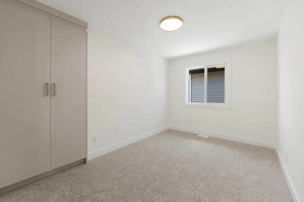 59 Walcrest View Calgary AB T2X 4G3