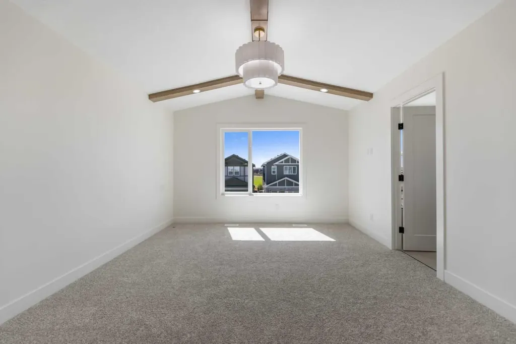 59 Walcrest View Calgary AB T2X 4G3