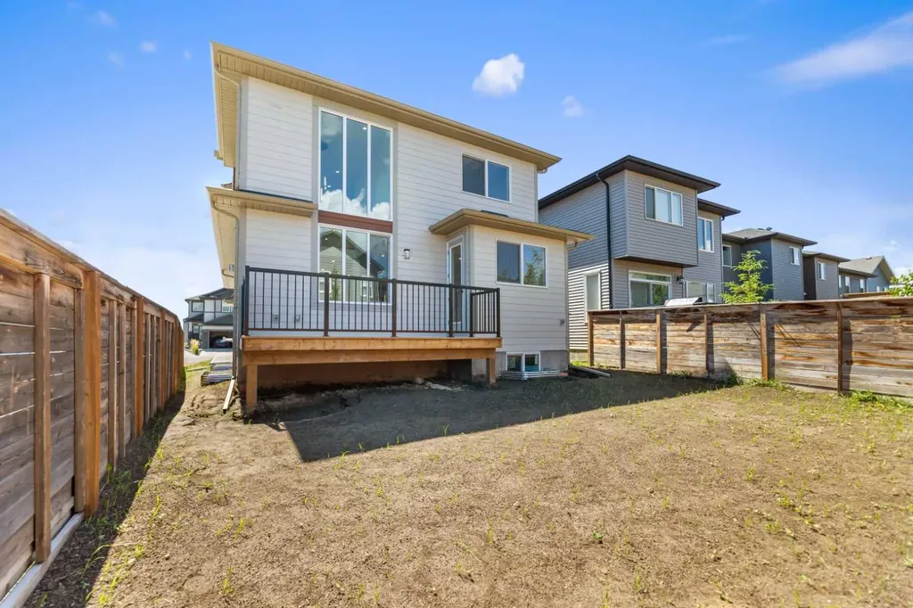 59 Walcrest View Calgary AB T2X 4G3