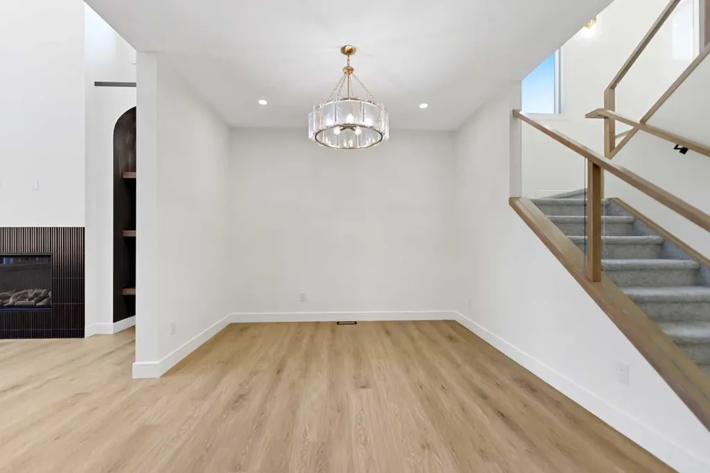 59 Walcrest View Calgary AB T2X 4G3