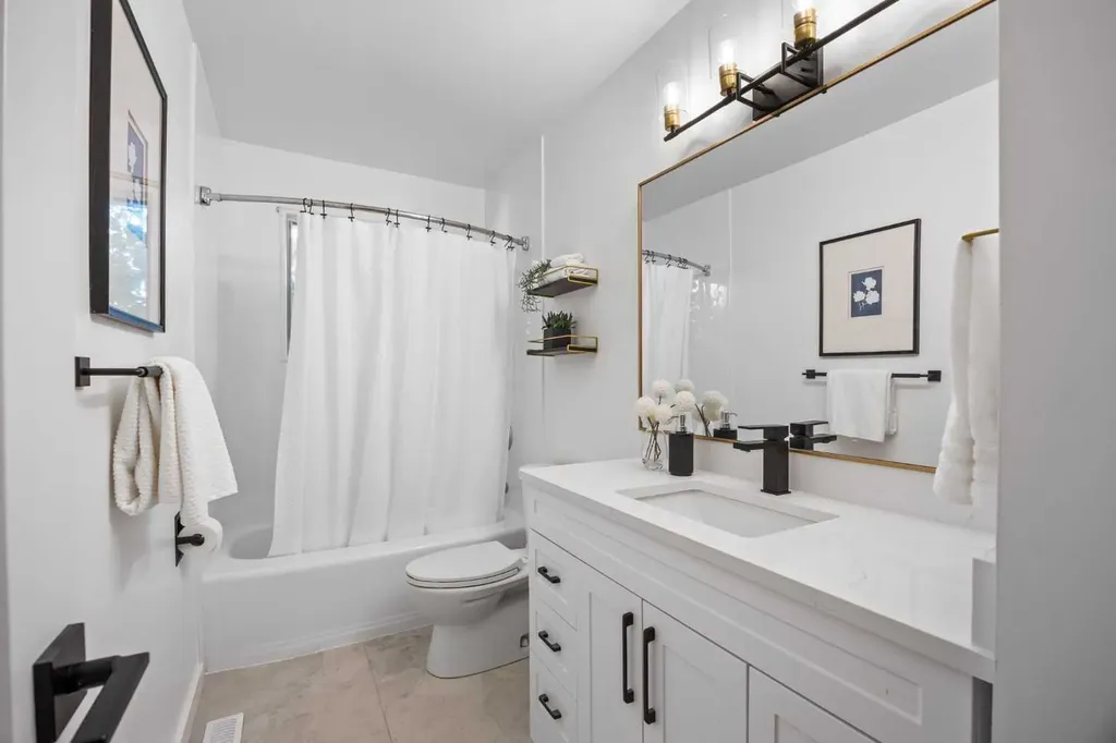 4952 Vanguard Road NW Calgary AB T3A 0R5