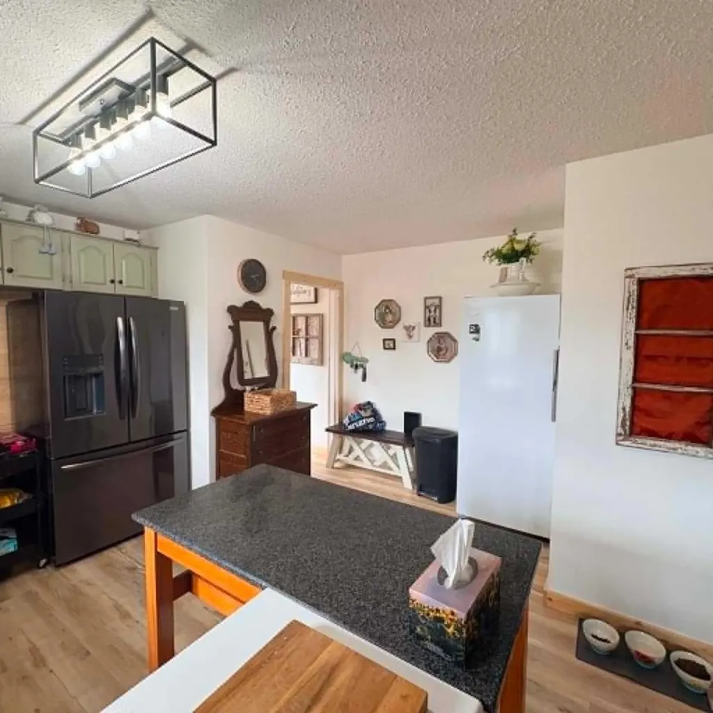 5018 Alexander Avenue Coronation AB T0C1C0