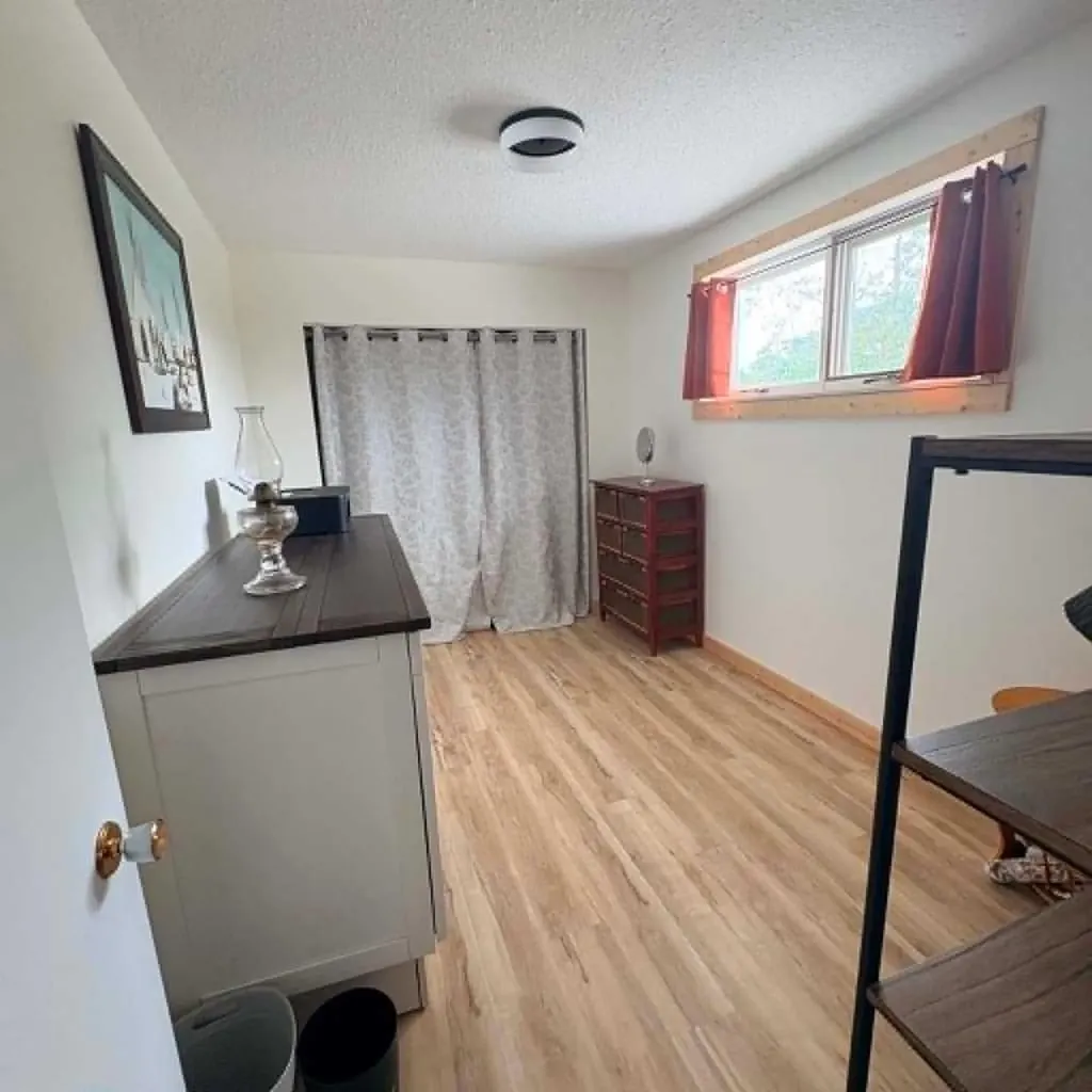 5018 Alexander Avenue Coronation AB T0C1C0
