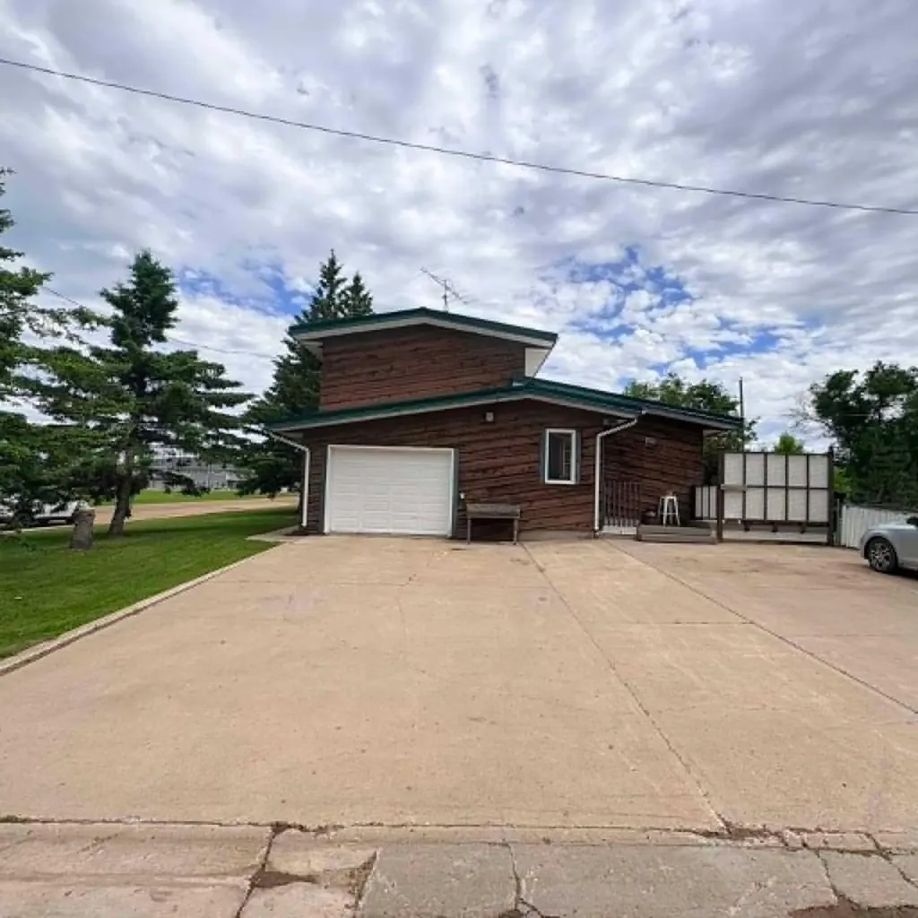 5018 Alexander Avenue Coronation AB T0C1C0