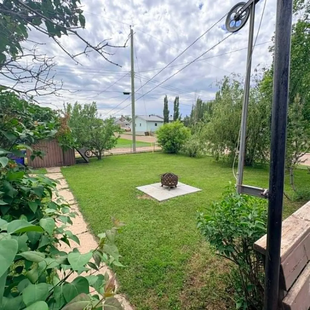 5018 Alexander Avenue Coronation AB T0C1C0