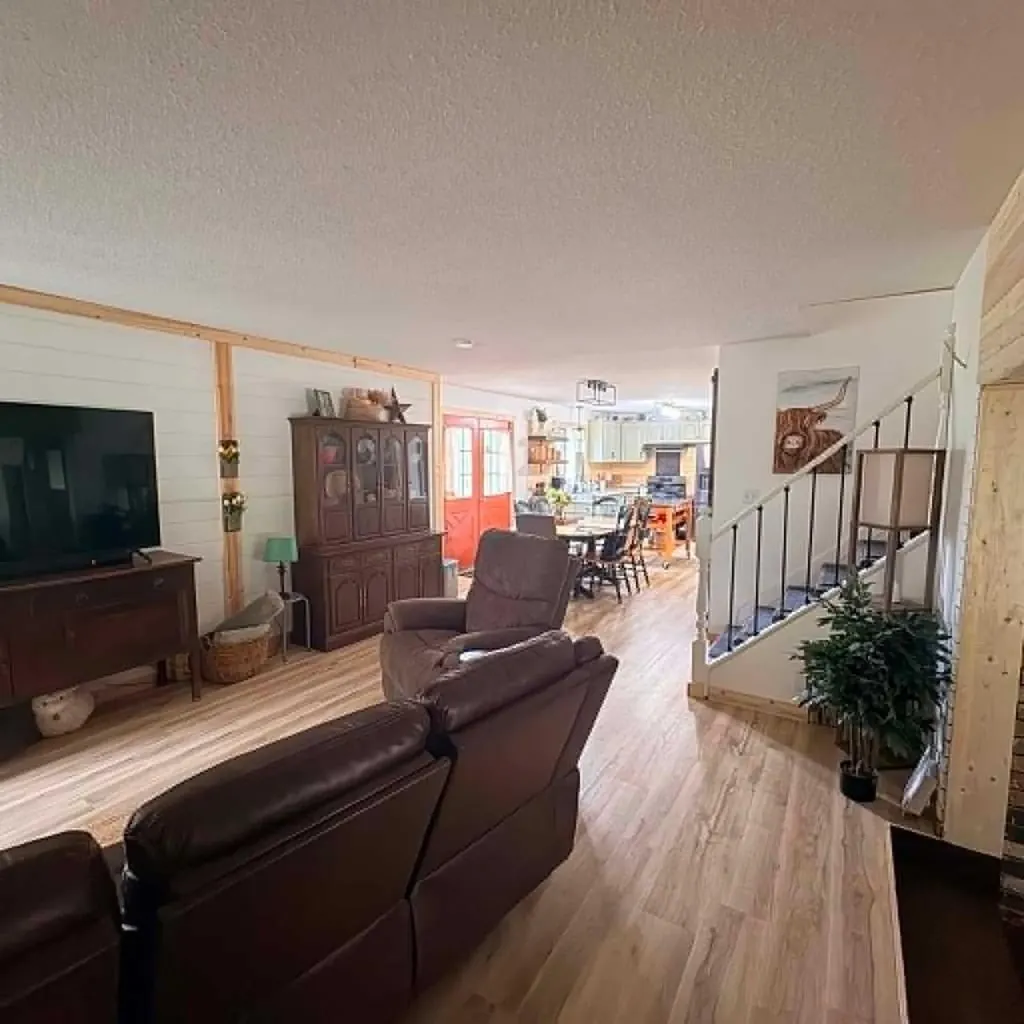 5018 Alexander Avenue Coronation AB T0C1C0