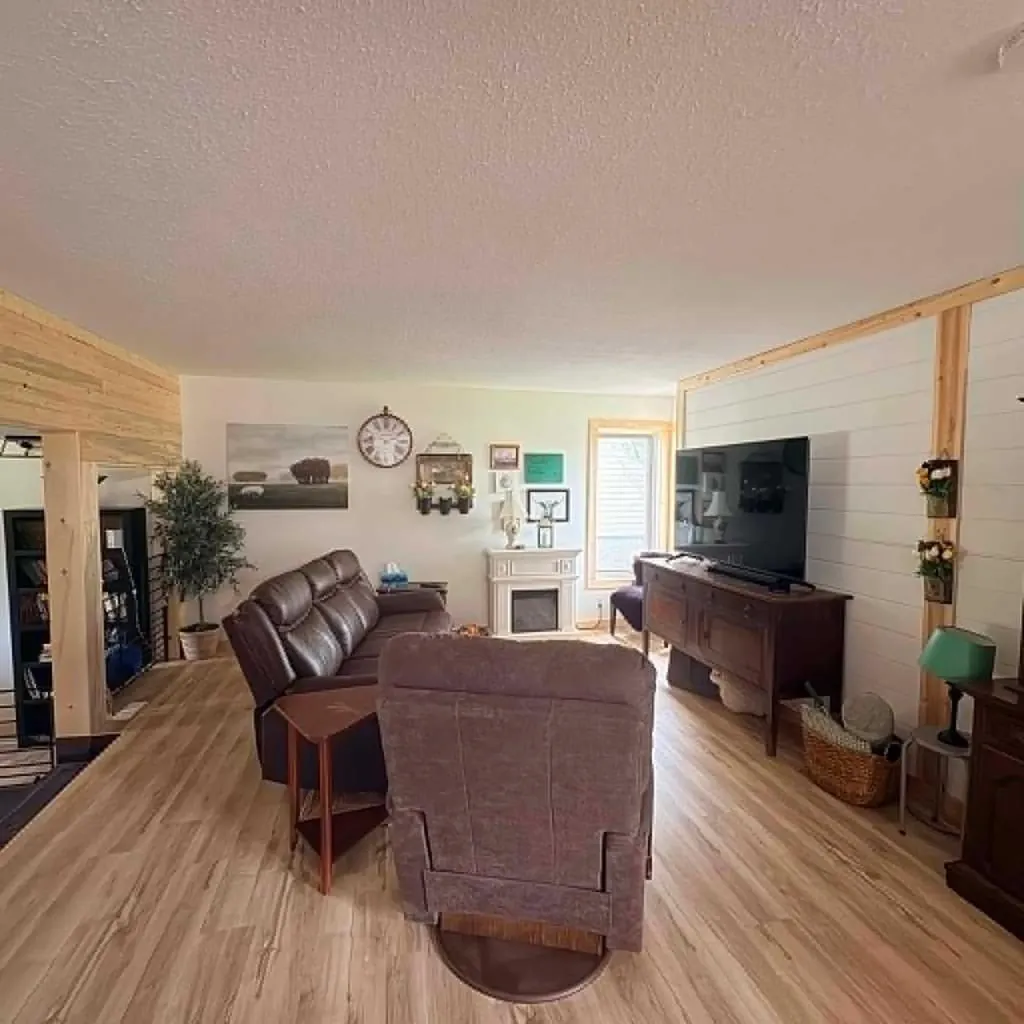 5018 Alexander Avenue Coronation AB T0C1C0