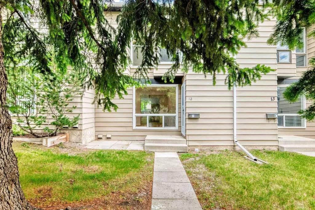 7205 4 Street NE Calgary AB T2K 5S3