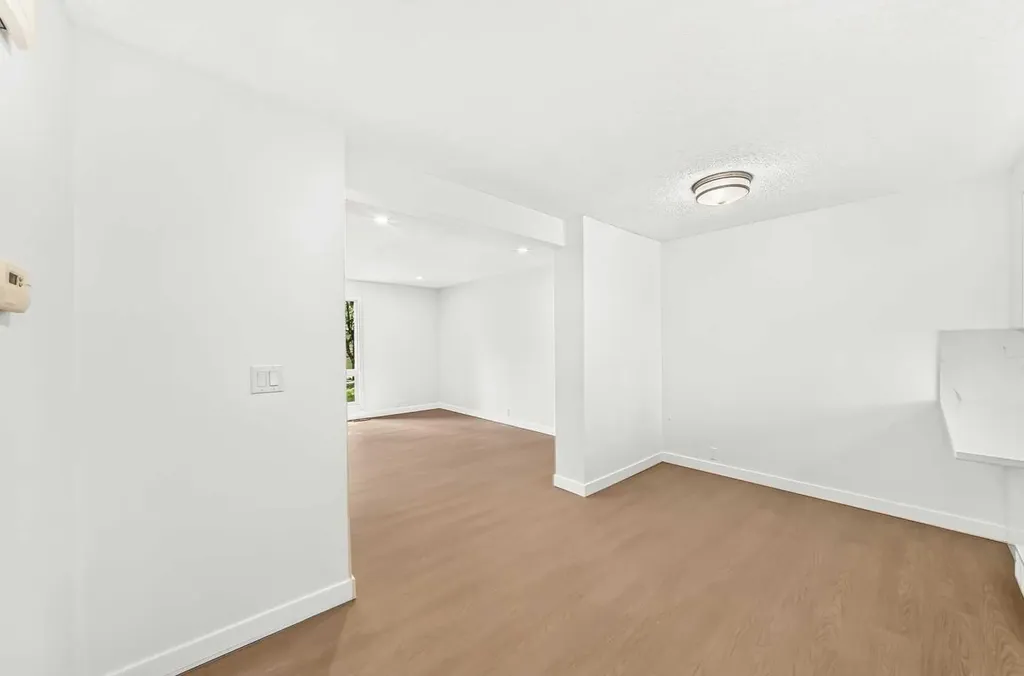 7205 4 Street NE Calgary AB T2K 5S3