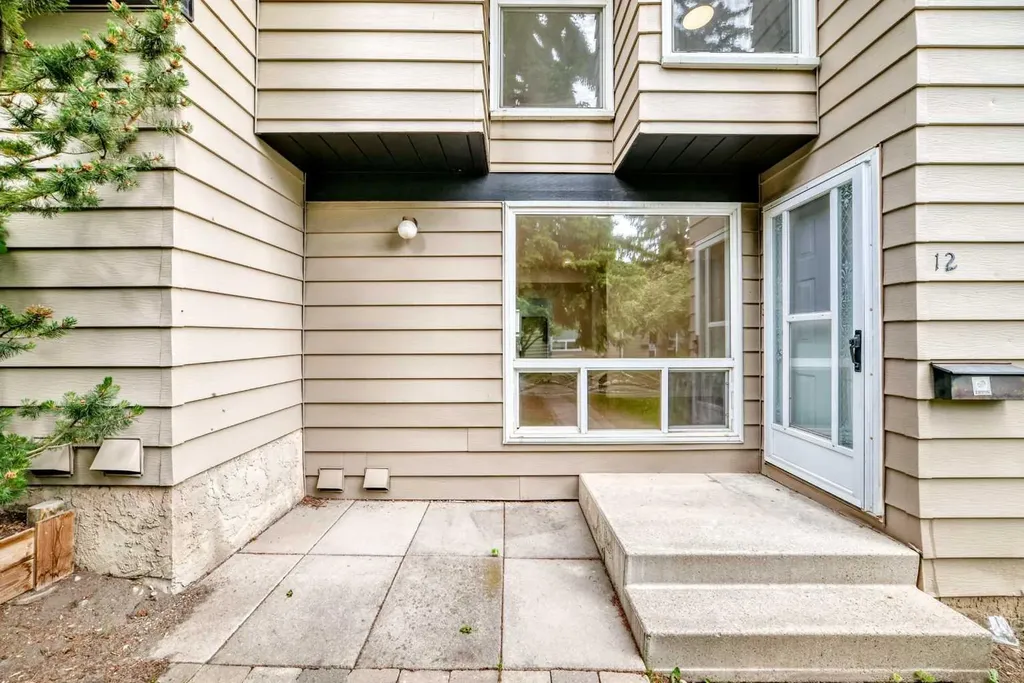 7205 4 Street NE Calgary AB T2K 5S3