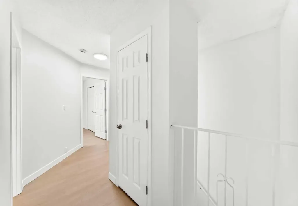 7205 4 Street NE Calgary AB T2K 5S3