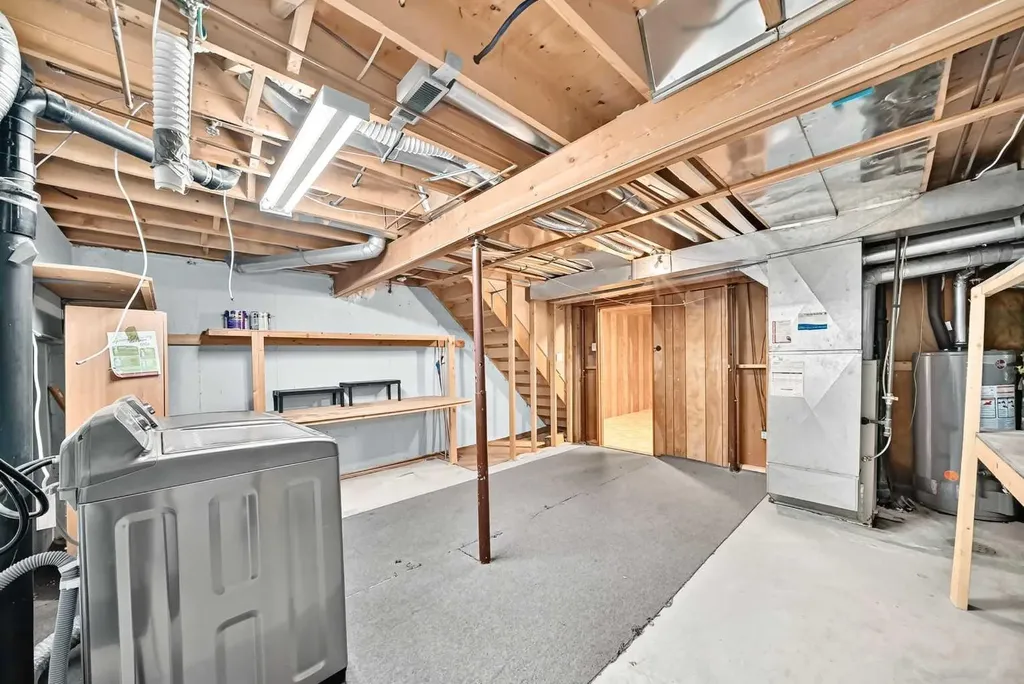7205 4 Street NE Calgary AB T2K 5S3