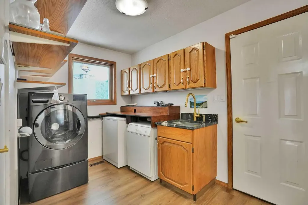 27 Elk Valley Place Rural Rocky View County AB T0L 0K0