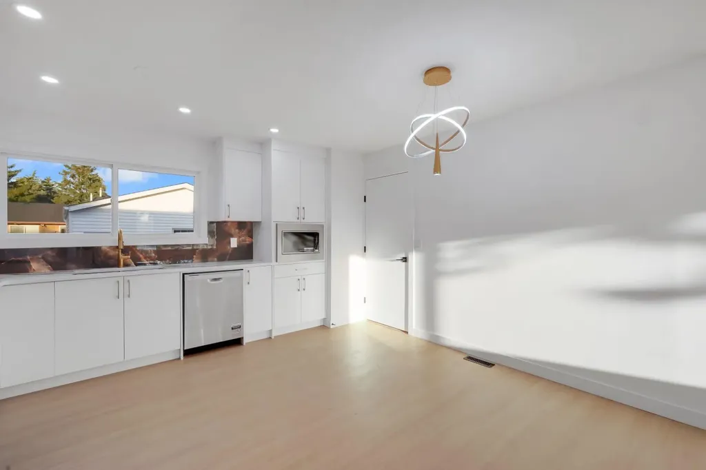 1174 Abbeydale Drive NE Calgary AB T2A 6L1