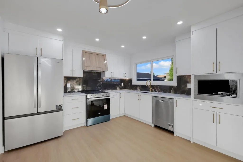 1174 Abbeydale Drive NE Calgary AB T2A 6L1