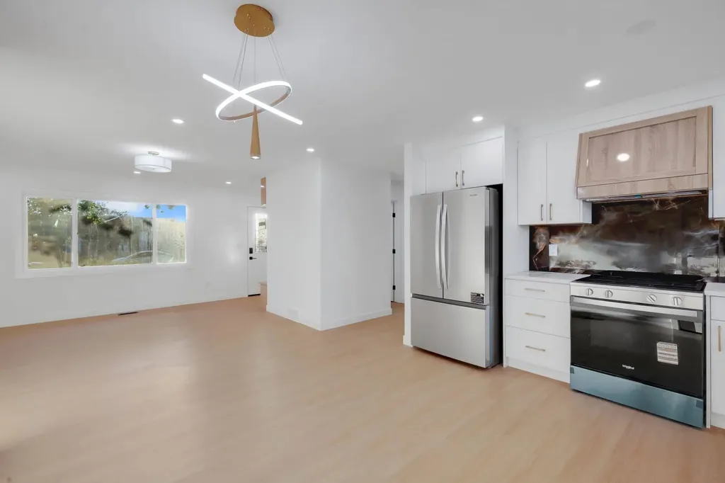 1174 Abbeydale Drive NE Calgary AB T2A 6L1