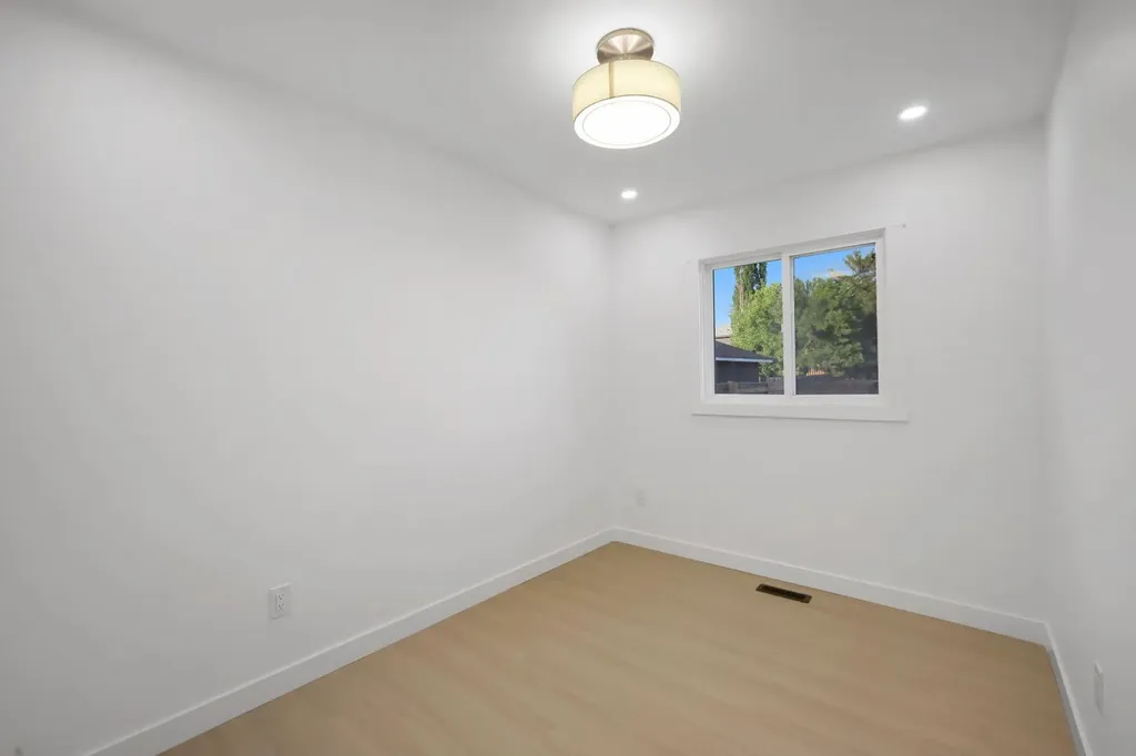 1174 Abbeydale Drive NE Calgary AB T2A 6L1