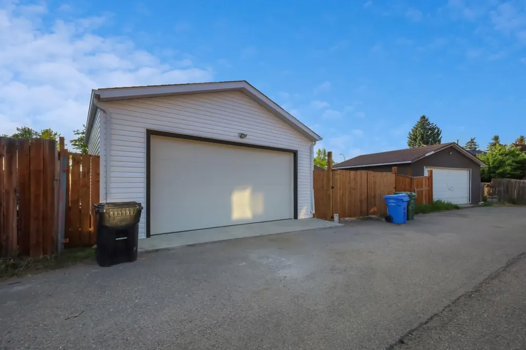 1174 Abbeydale Drive NE Calgary AB T2A 6L1