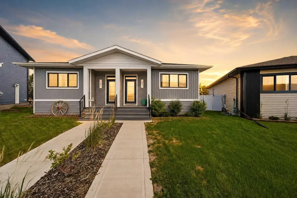 99 Gray Close Sylvan Lake AB T4S 0W4