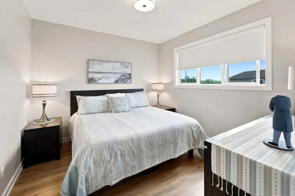 99 Gray Close Sylvan Lake AB T4S 0W4