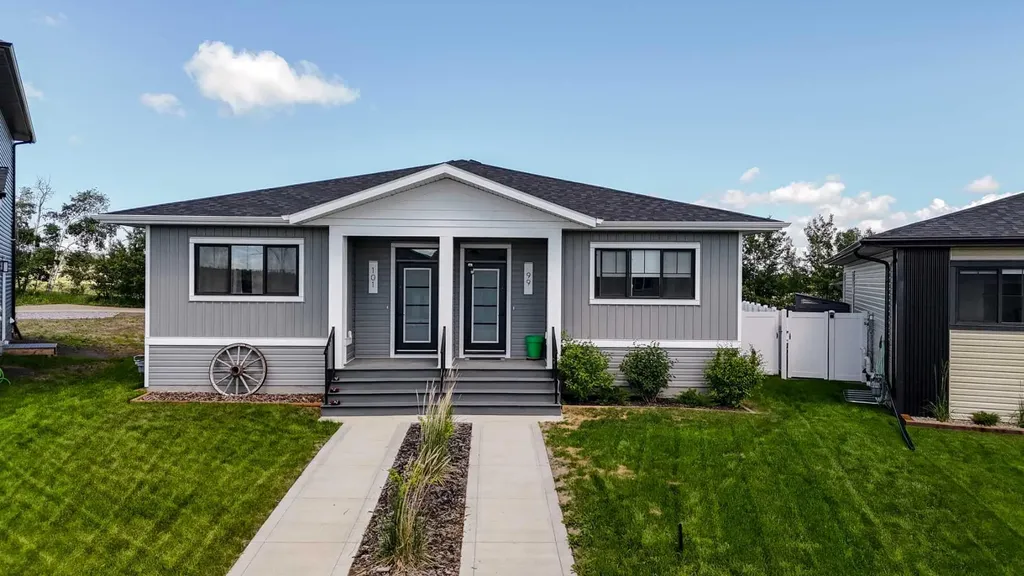 99 Gray Close Sylvan Lake AB T4S 0W4