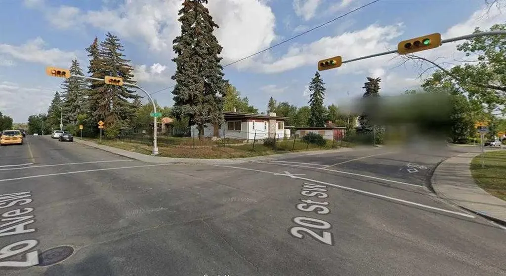 2104 26 Avenue SW Calgary AB T2T 1E6
