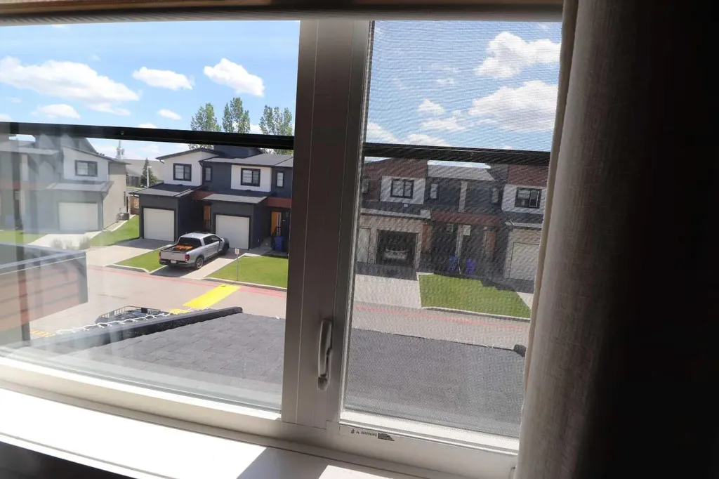 442 Highlands Boulevard W Lethbridge AB T1J5K5