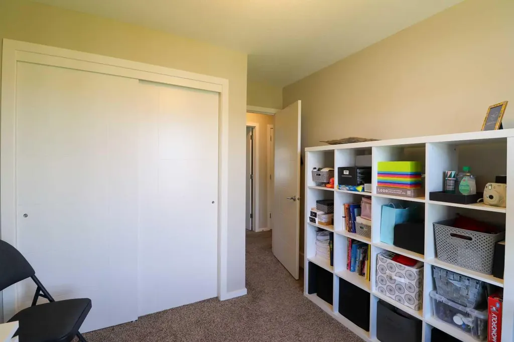 442 Highlands Boulevard W Lethbridge AB T1J5K5