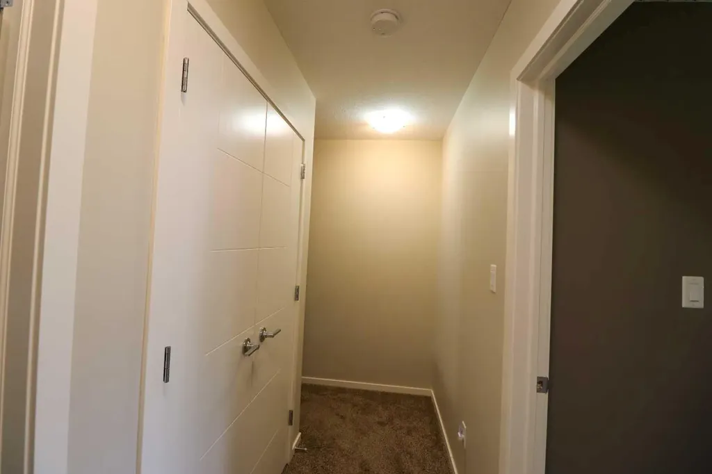 442 Highlands Boulevard W Lethbridge AB T1J5K5