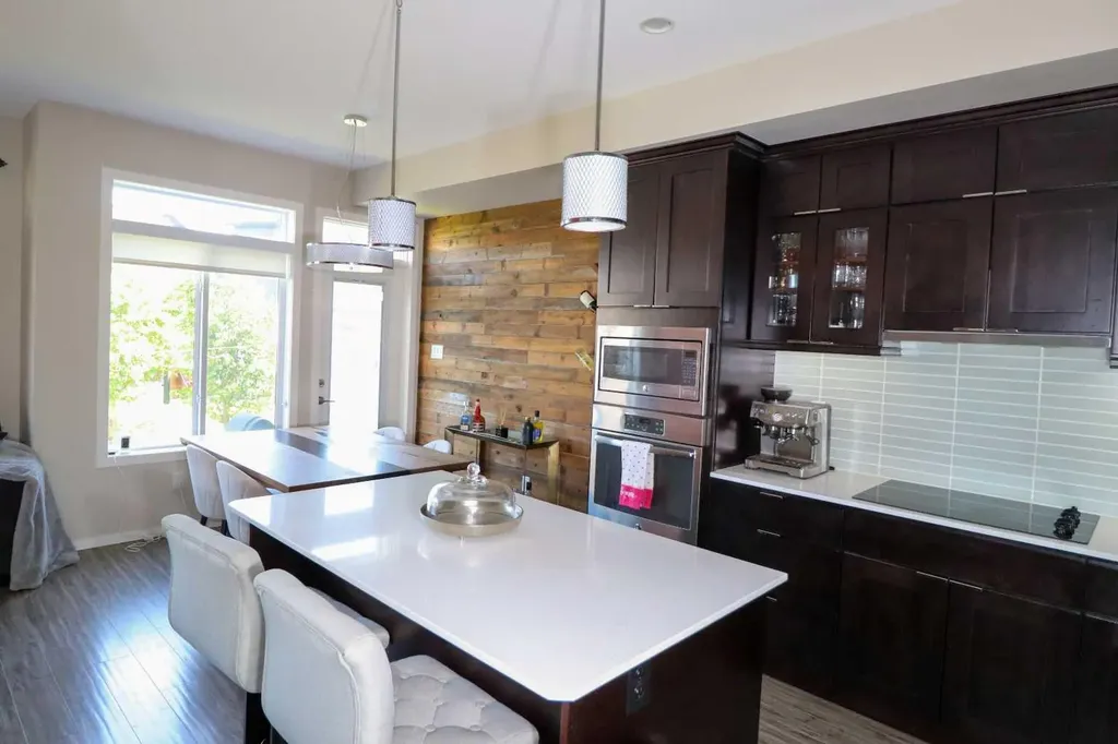 442 Highlands Boulevard W Lethbridge AB T1J5K5