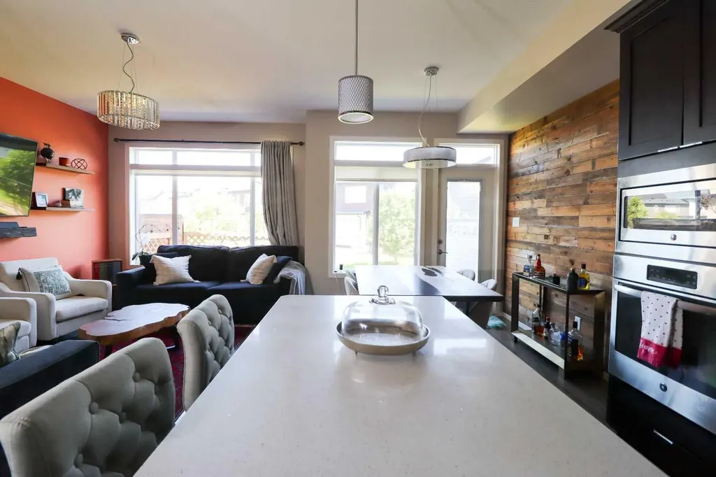 442 Highlands Boulevard W Lethbridge AB T1J5K5