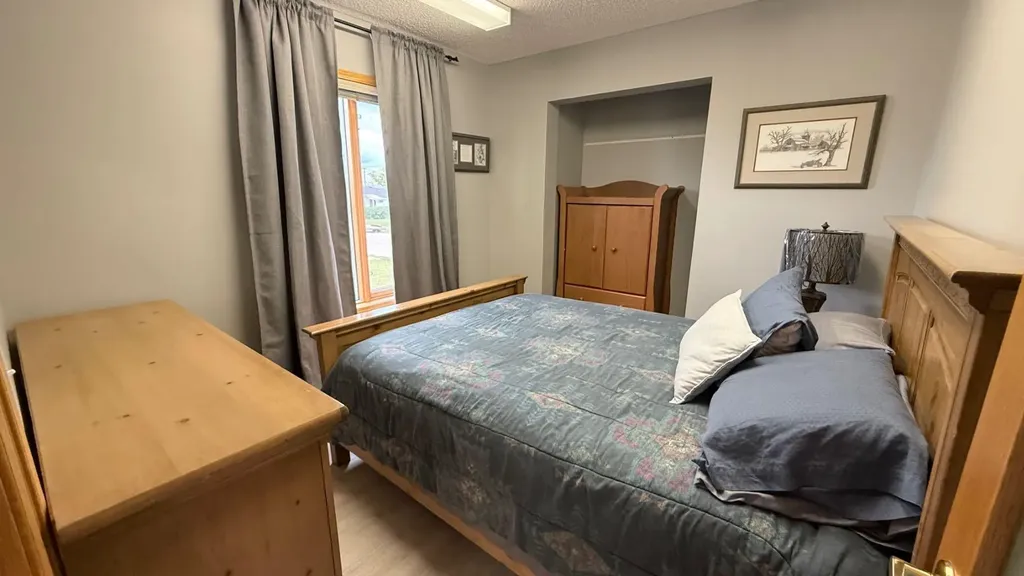 307 4th Avenue Hanna AB T0J1P0