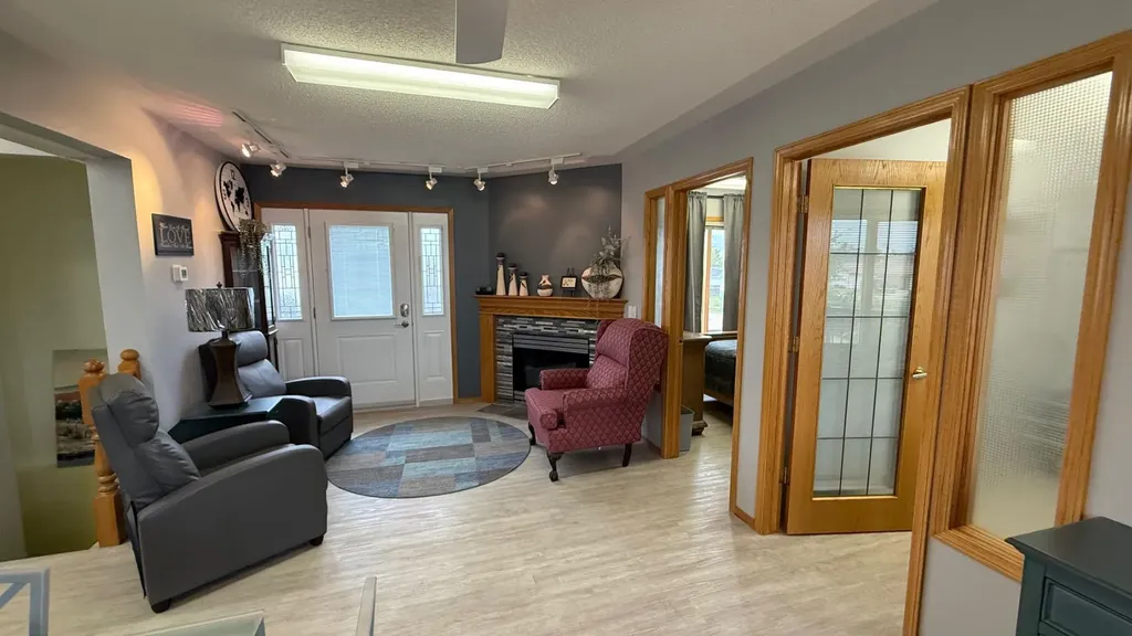 307 4th Avenue Hanna AB T0J1P0