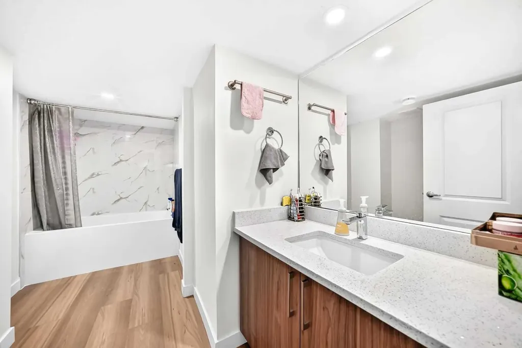 204 Deer Ridge Way SE Calgary AB T2J 5Y6