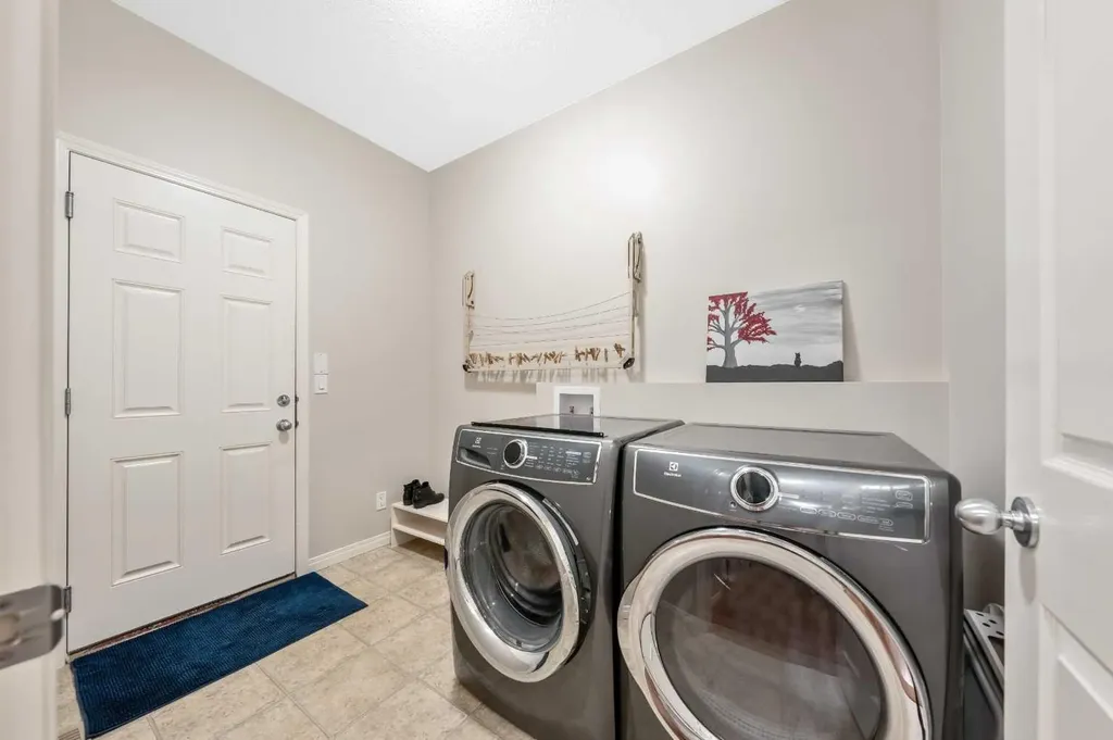 441 Boulder Creek Way SE Langdon AB T0J 1X3