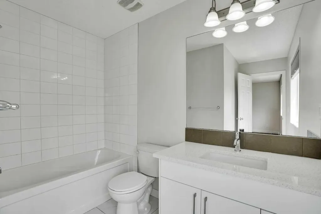 209 Windford Park SW Airdrie AB T4B 4E9