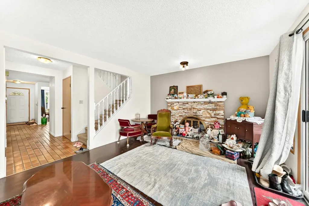 454 20 Avenue NW Calgary AB T2M 1C4