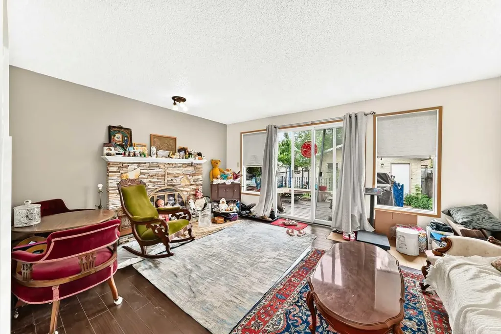 454 20 Avenue NW Calgary AB T2M 1C4