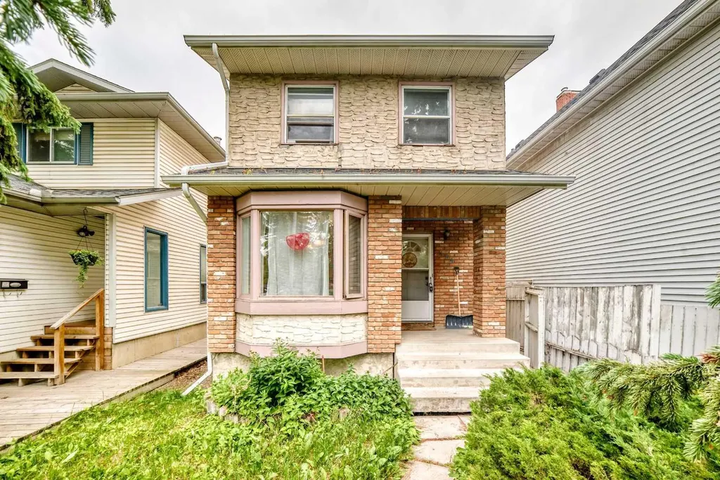454 20 Avenue NW Calgary AB T2M 1C4