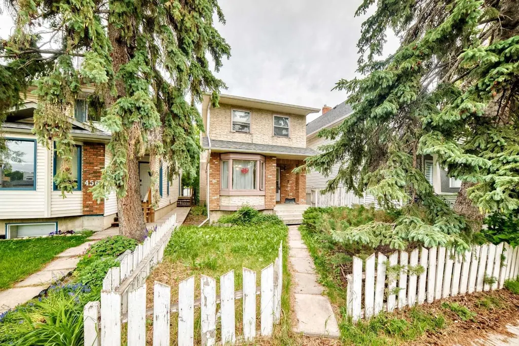 454 20 Avenue NW Calgary AB T2M 1C4