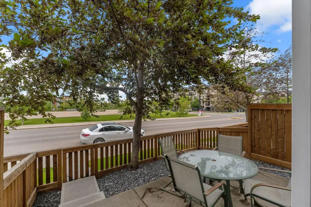 223 Mckenzie Towne Gate SE Calgary AB T2Z 4G3