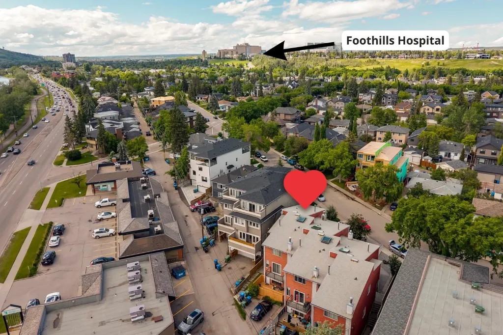 2621C 1 Avenue NW Calgary AB T2N 0C5