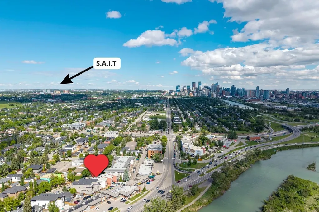 2621C 1 Avenue NW Calgary AB T2N 0C5