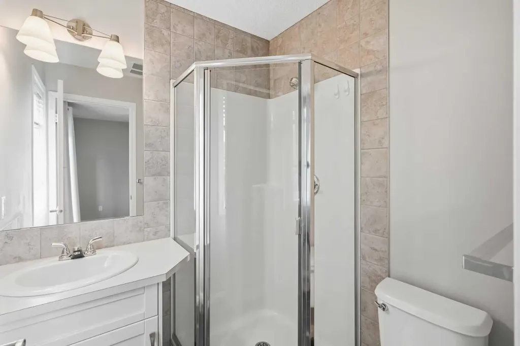 72 Auburn Bay Boulevard SE Calgary AB T3M 0V7