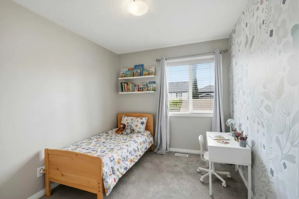 72 Auburn Bay Boulevard SE Calgary AB T3M 0V7