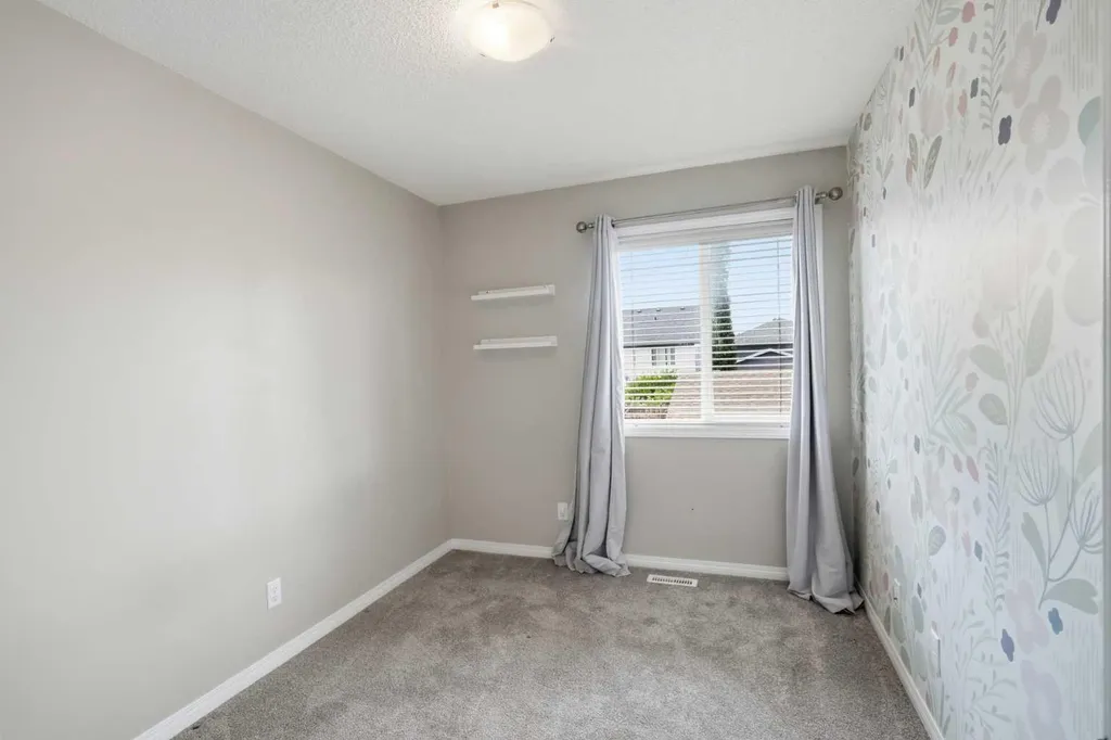 72 Auburn Bay Boulevard SE Calgary AB T3M 0V7